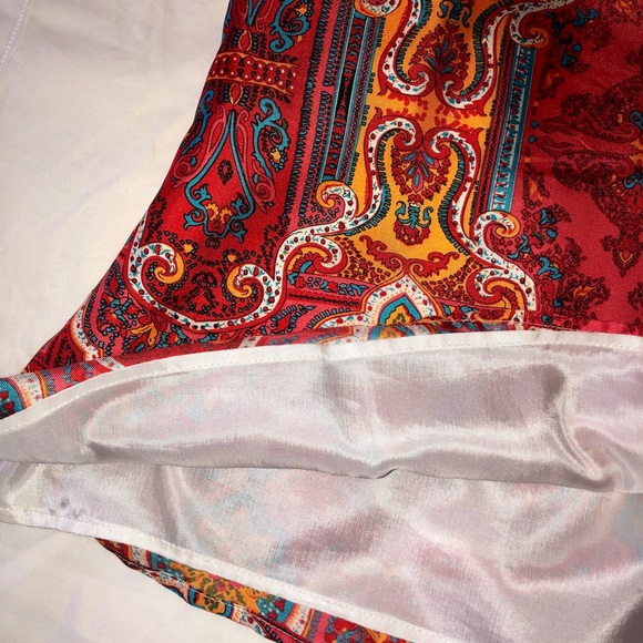 100% Silk Halter Top - Picture 5 of 9